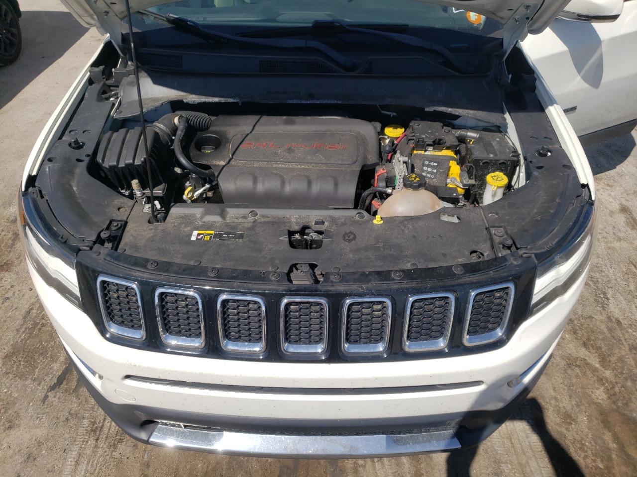 Photo 7 from auction – 2018 JEEP COMPASS LI with VIN 3C4NJDCB9JT261686
