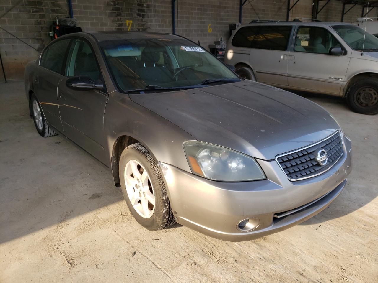 NISSAN ALTIMA S 2005 with VIN 1N4AL11D35N420340 - Photo from auction