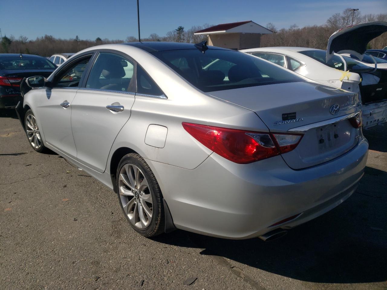 Photo 3 from auction – 2012 HYUNDAI SONATA SE with VIN 5NPEC4AB1CH471585