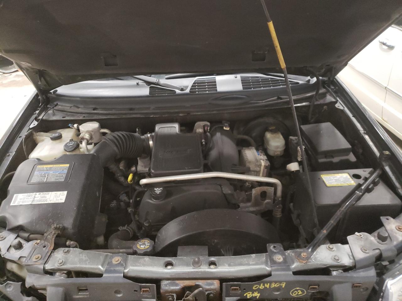 Photo 7 from auction – 2004 GMC ENVOY with VIN 1GKDT13S542393519