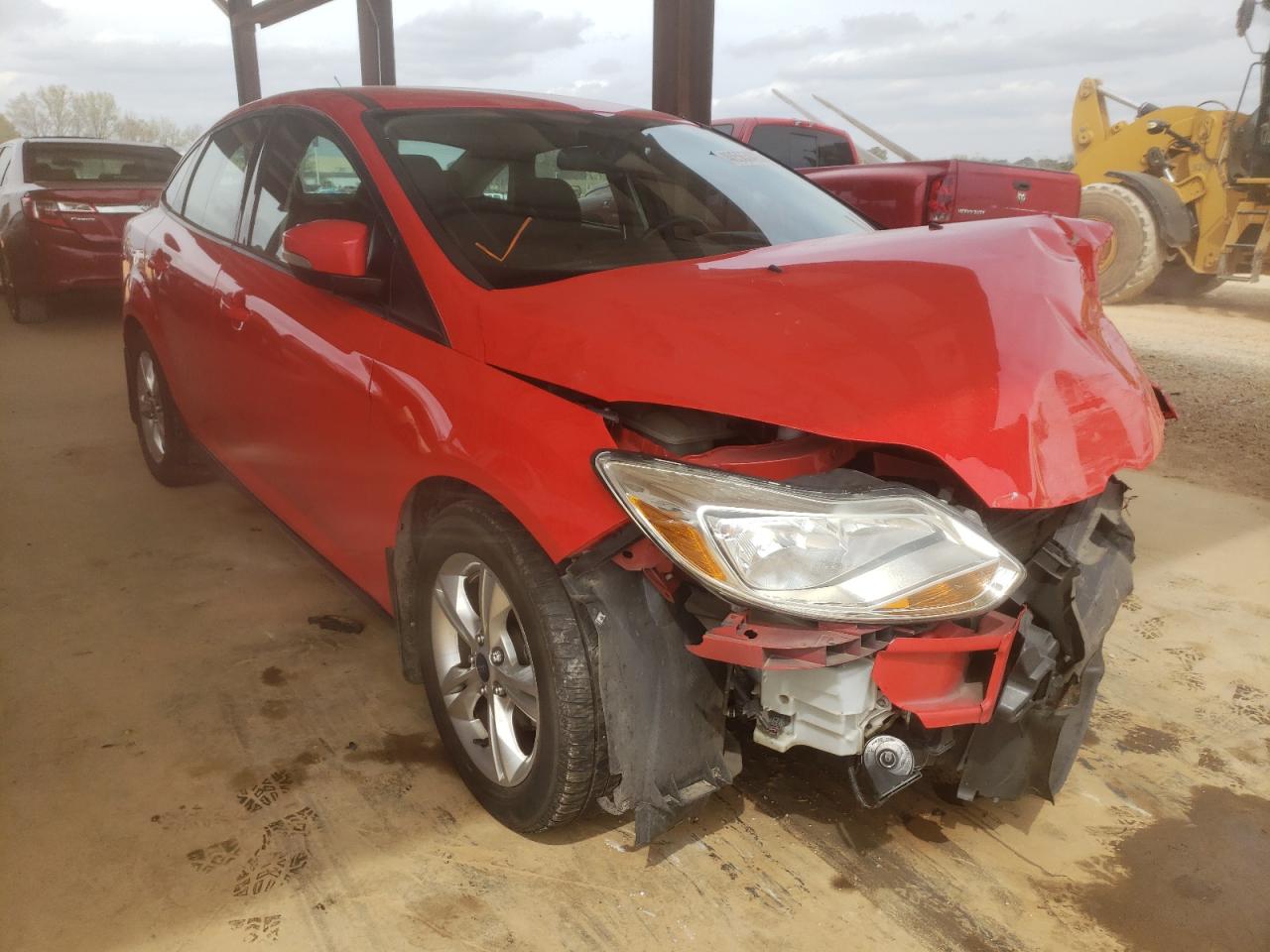 FORD FOCUS SE 2014 with VIN 1FADP3F21EL126435 - Photo from auction