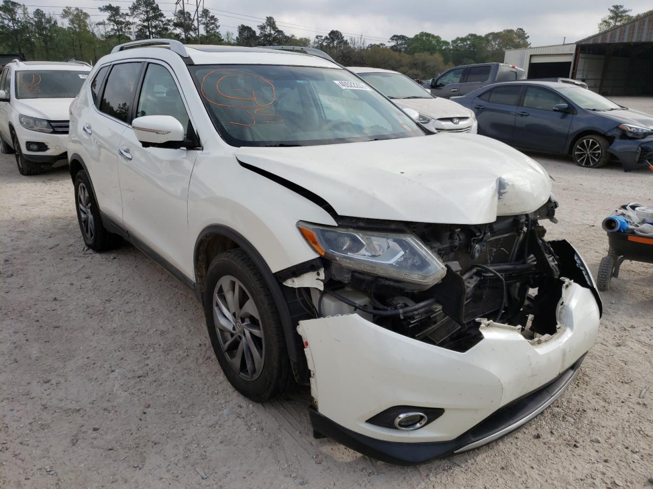 NISSAN ROGUE S 2015 with VIN 5N1AT2MT7FC811583 - Photo from auction