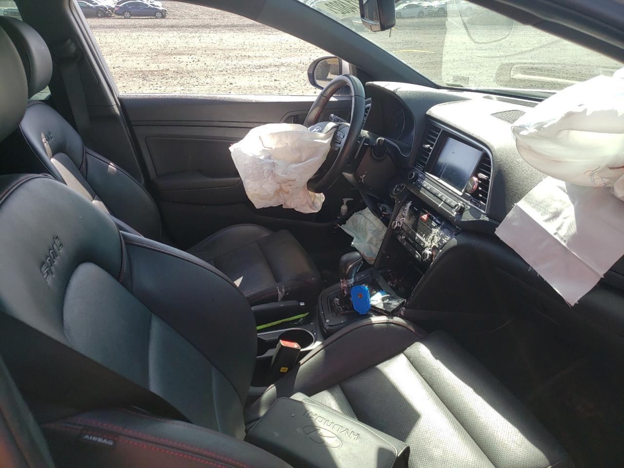 Photo 5 from auction – 2018 HYUNDAI ELANTRA with VIN KMHD04LB9JU503554