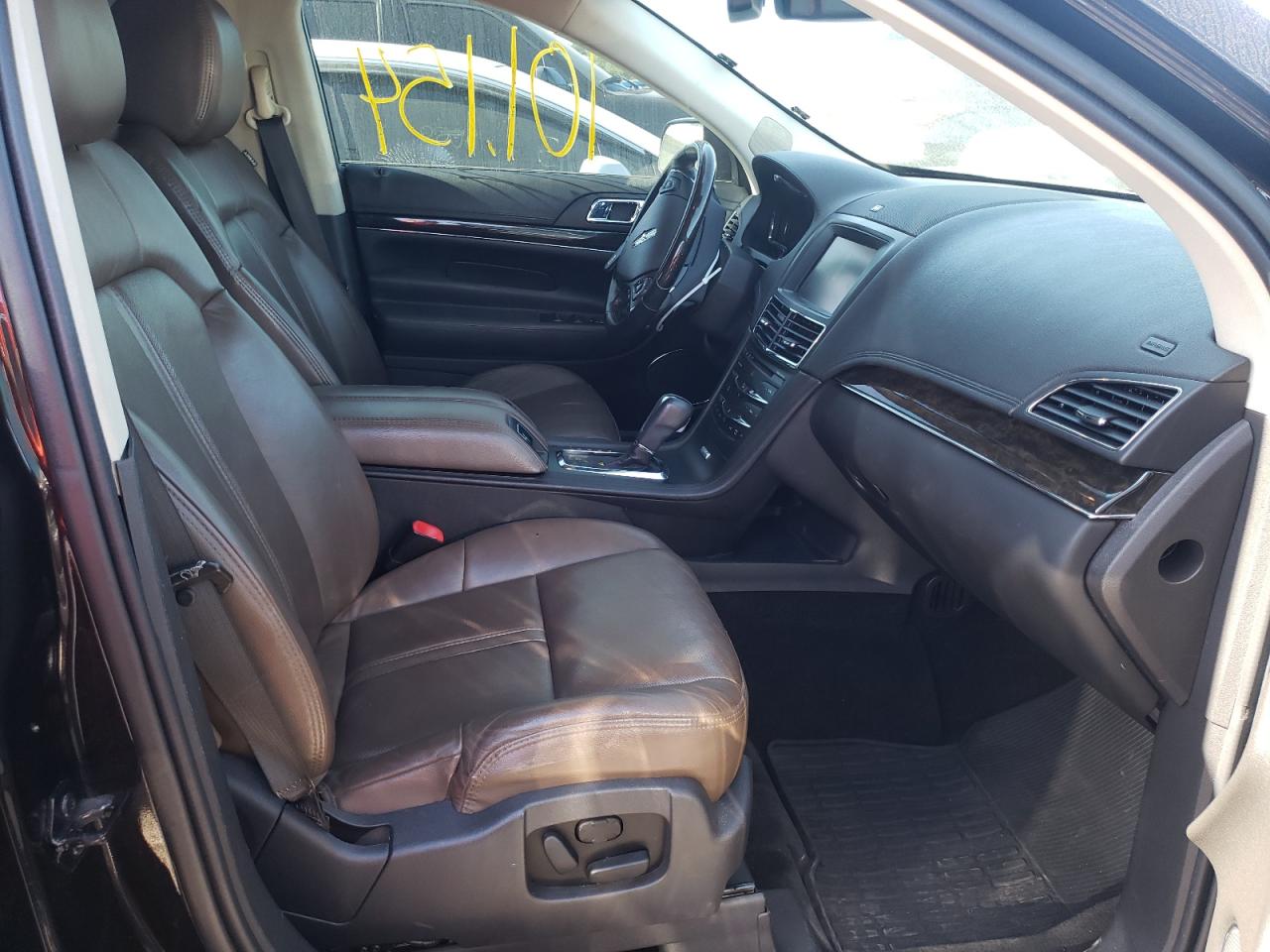 Photo 5 from auction – 2014 LINCOLN MKT with VIN 2LMHJ5AT9EBL51159