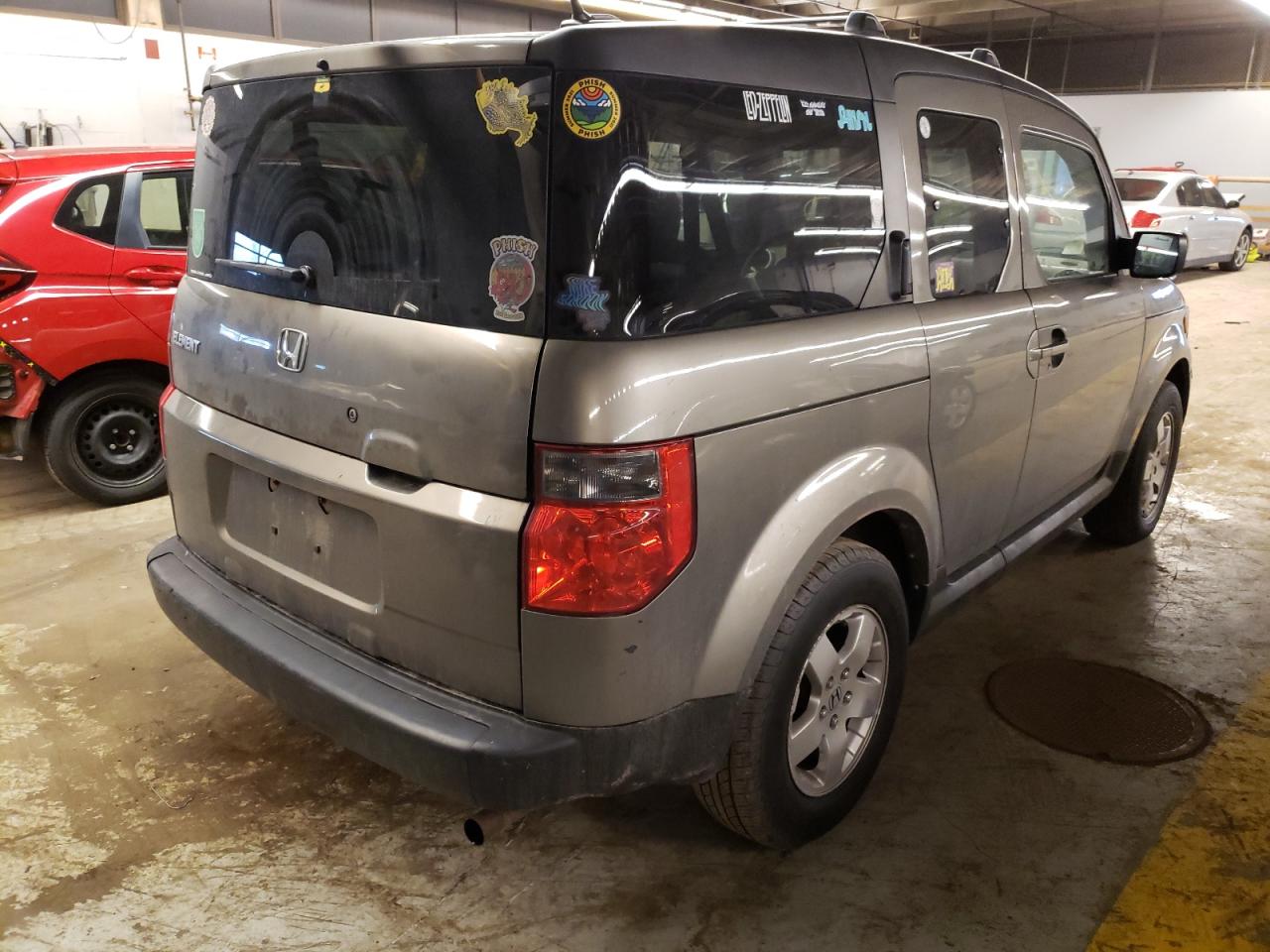 Photo 4 from auction – 2007 HONDA ELEMENT EX with VIN 5J6YH287X7L011213