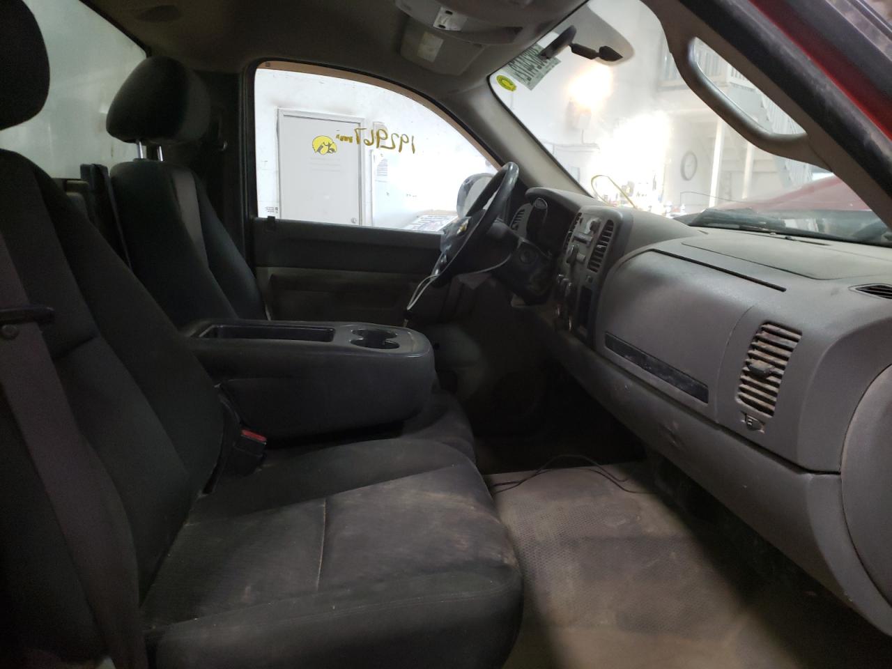 Photo 5 from auction – 2010 CHEVROLET SILVERADO with VIN 1GCPCPEA0AZ266390
