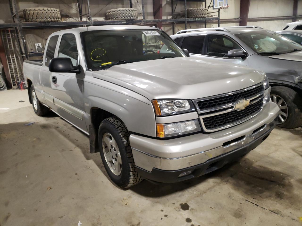 CHEVROLET SILVERADO 2006 with VIN 2GCEC19T161118362 - Photo from auction
