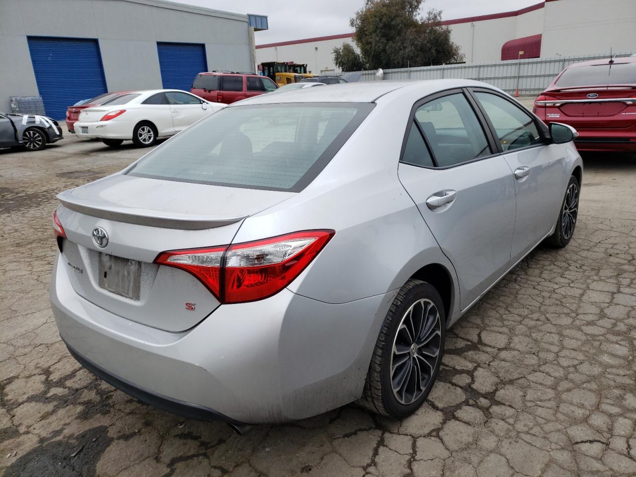 Photo 4 from auction – 2014 TOYOTA COROLLA L with VIN 5YFBURHE1EP119111