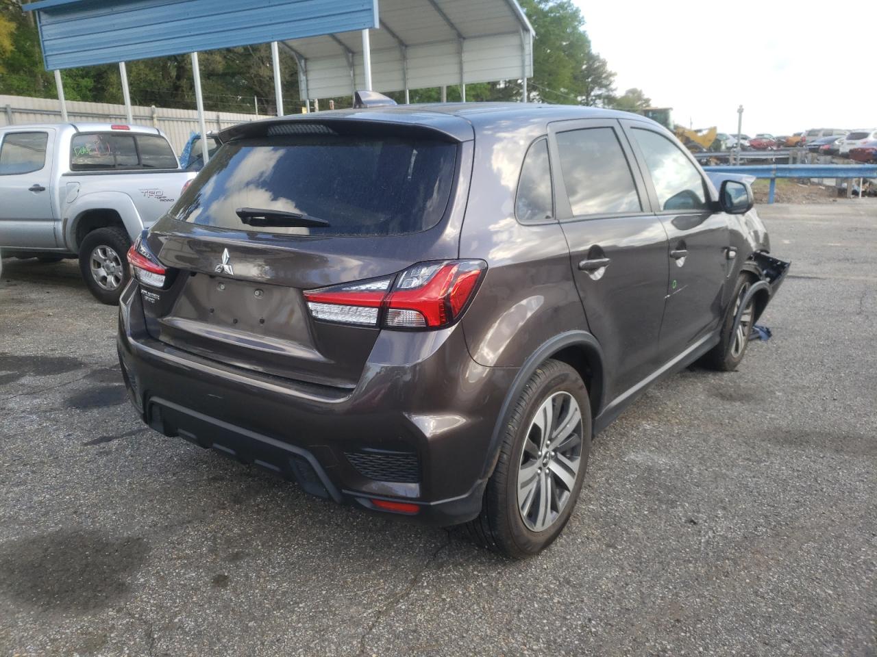 Photo 4 from auction – 2020 MITSUBISHI OUTLANDER with VIN JA4AP3AU6LU030453