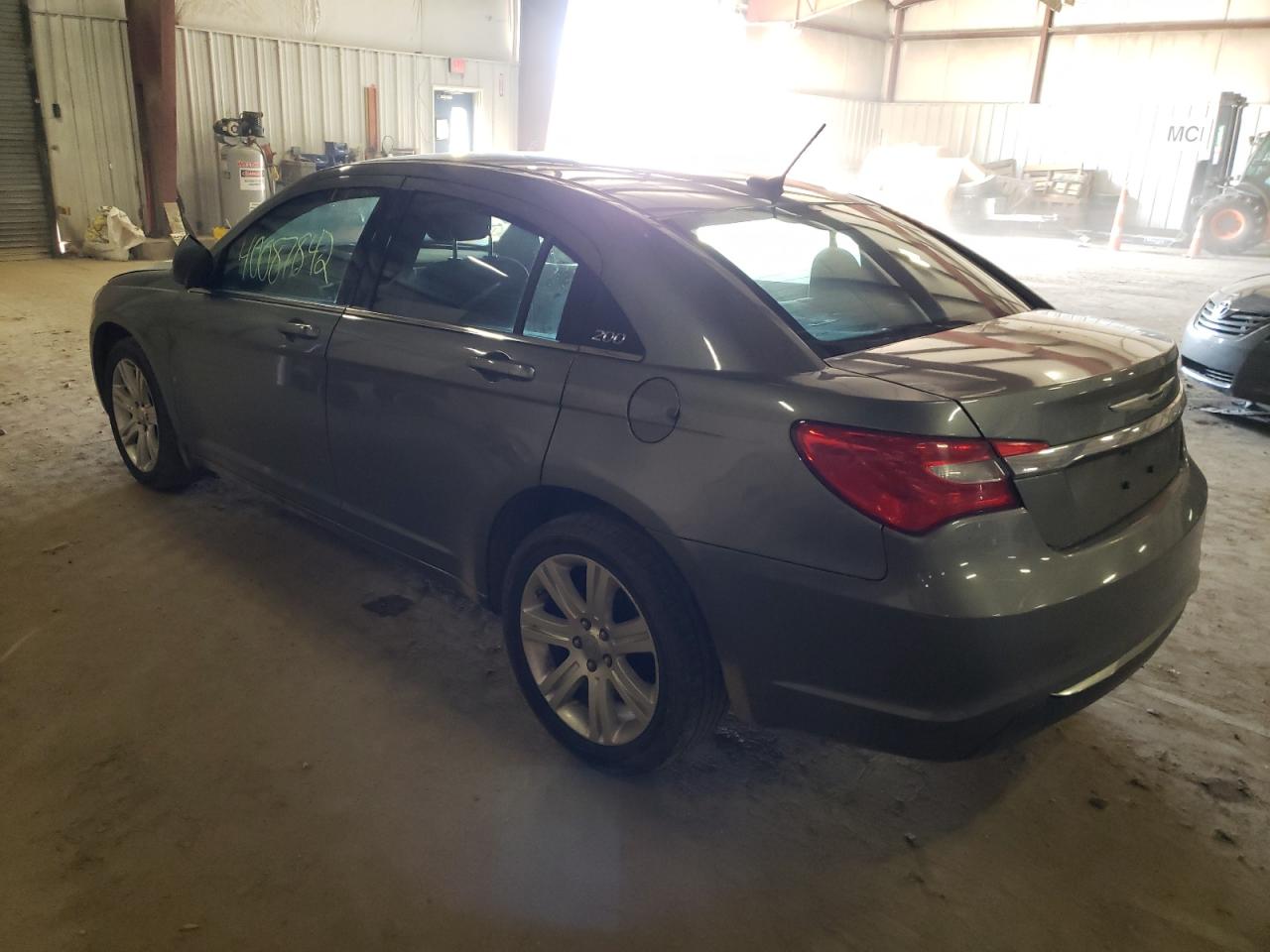 Photo 3 from auction – 2012 CHRYSLER 200 TOURIN with VIN 1C3CCBBB2CN120747