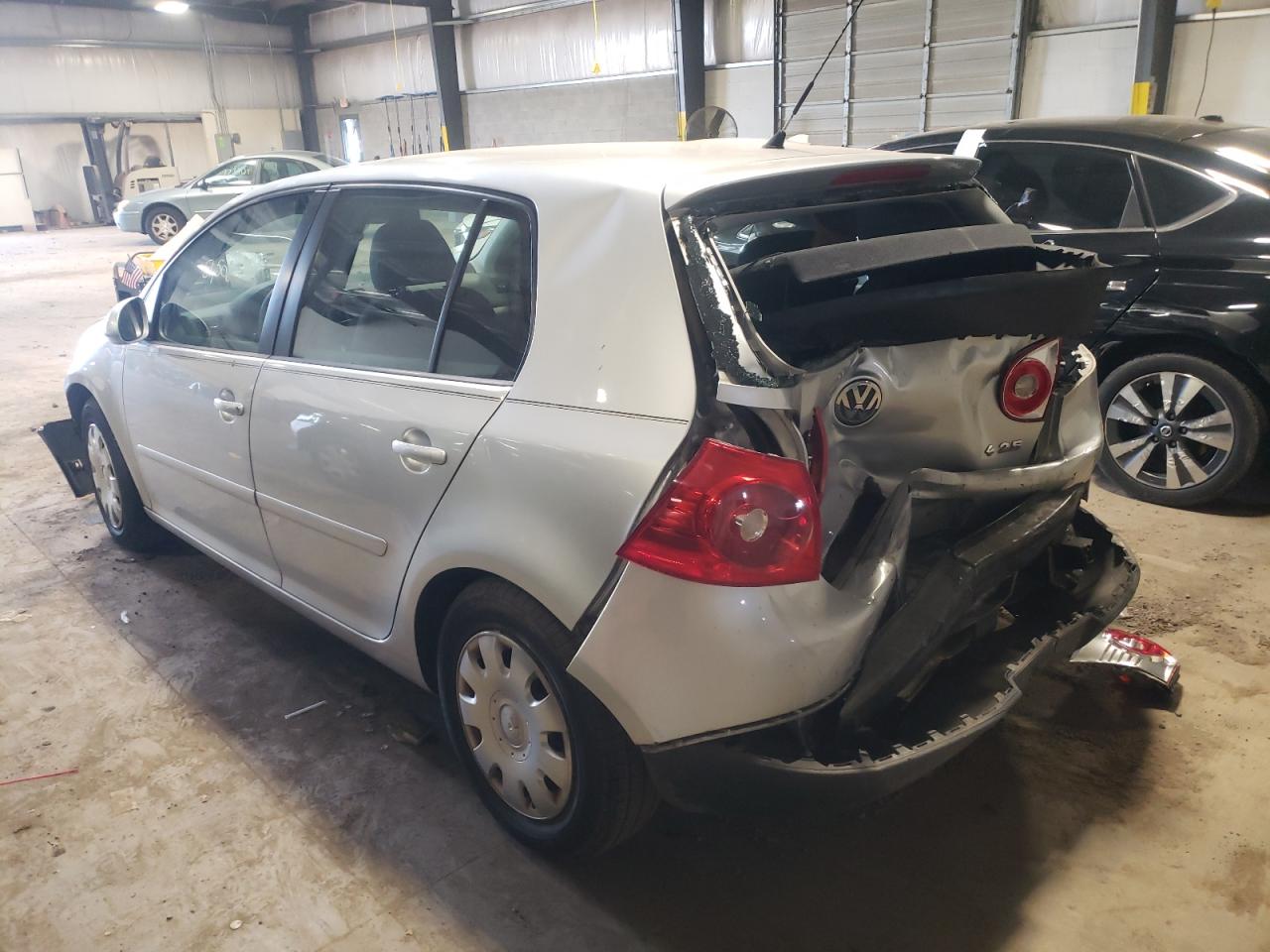 Photo 3 from auction – 2009 VOLKSWAGEN RABBIT with VIN WVWDB71K59W079003