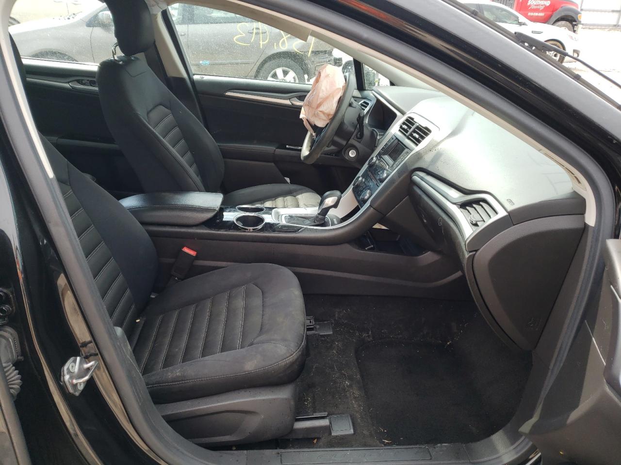 Photo 5 from auction – 2013 FORD FUSION SE with VIN 3FA6P0H72DR323968