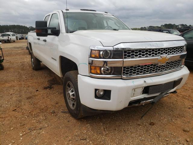 CHEVROLET SILVERADO 2019 with VIN 2GC2KREG6K1147363 - Photo from auction