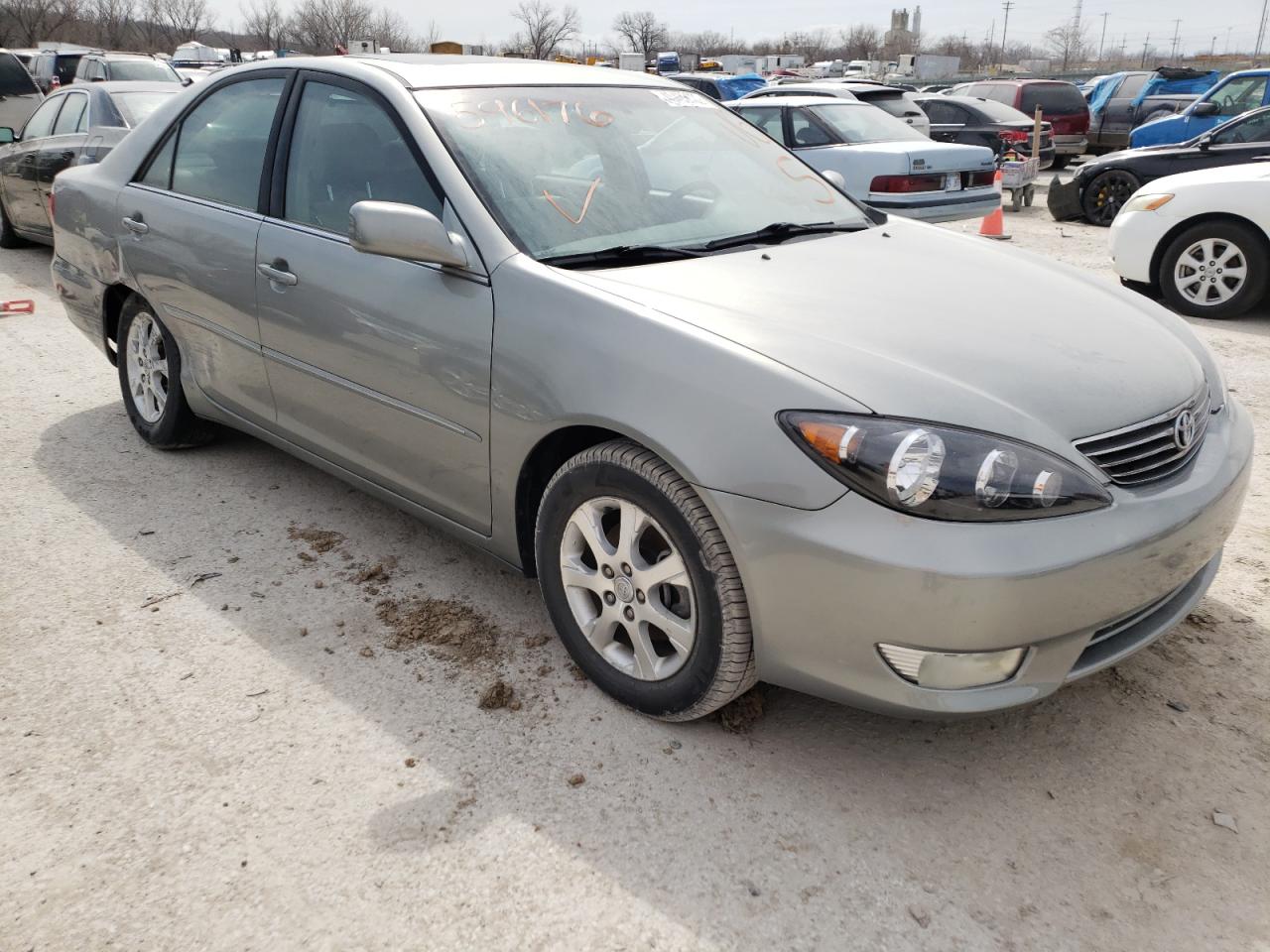 Photo 1 from auction – 2005 TOYOTA CAMRY LE with VIN 4T1BF30K35U596176