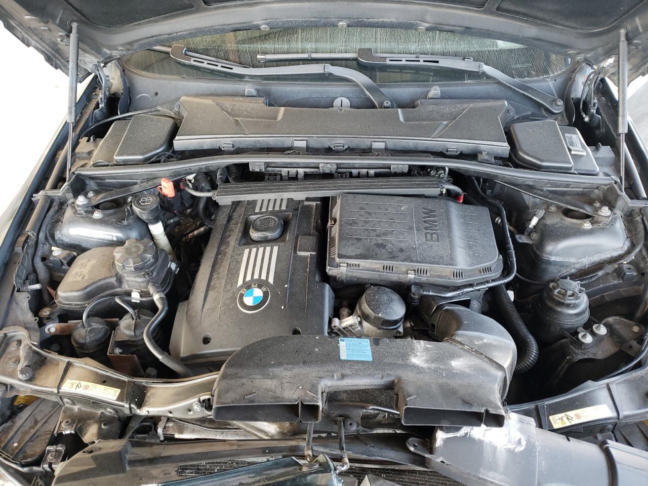 Photo 7 from auction – 2007 BMW 335 I with VIN WBAWL735X7PX46584