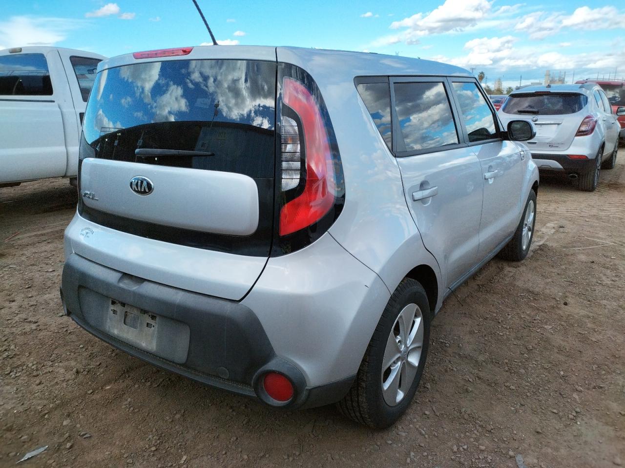 Zdjęcie 4 z aukcji – 2015 KIA SOUL z VIN KNDJN2A27F7786929