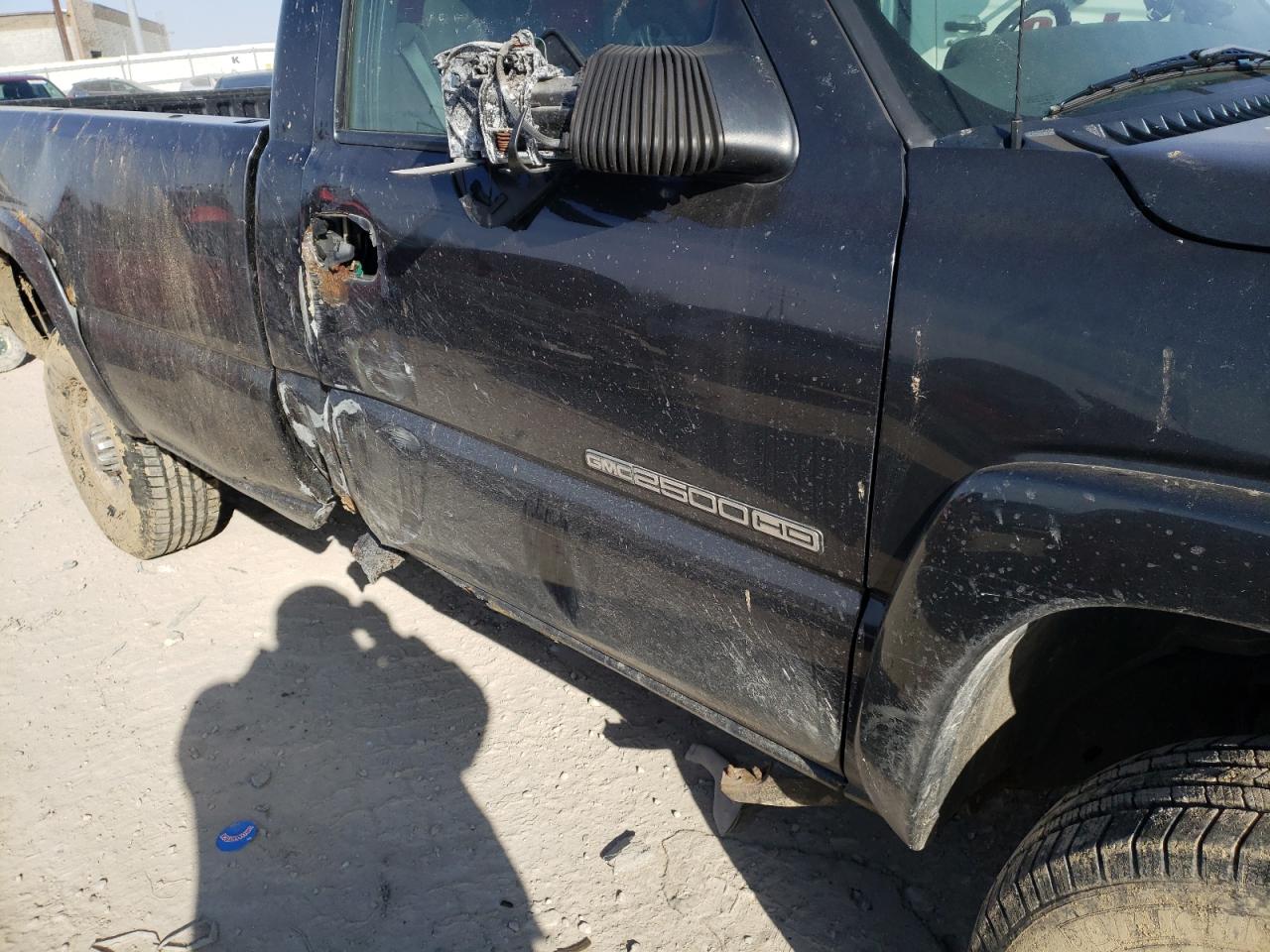 Photo 9 from auction – 2003 GMC SIERRA C25 with VIN 1GTHC24UX3Z202833
