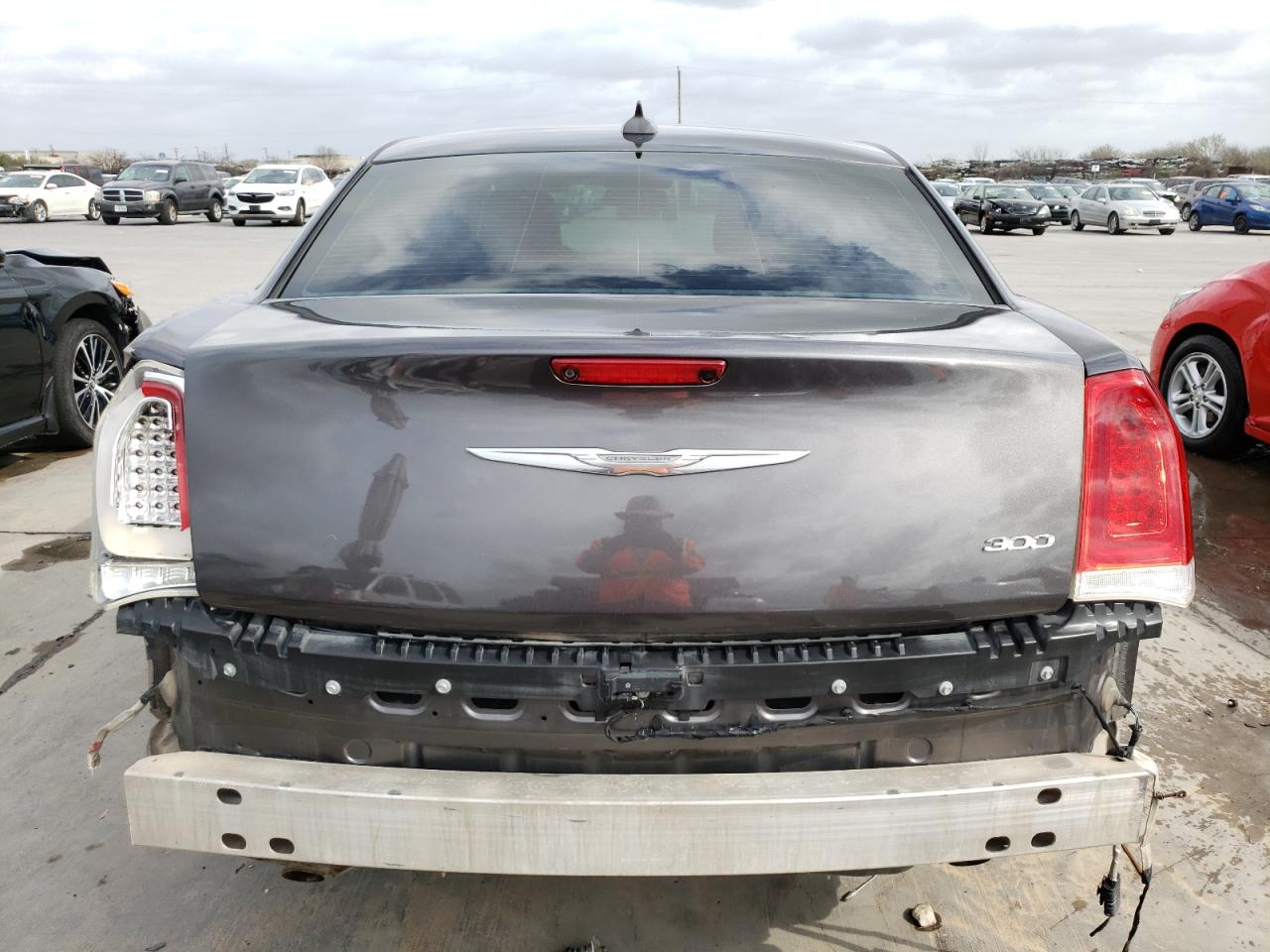 Photo 9 from auction – 2015 CHRYSLER 300 LIMITE with VIN 2C3CCAAG3FH766366