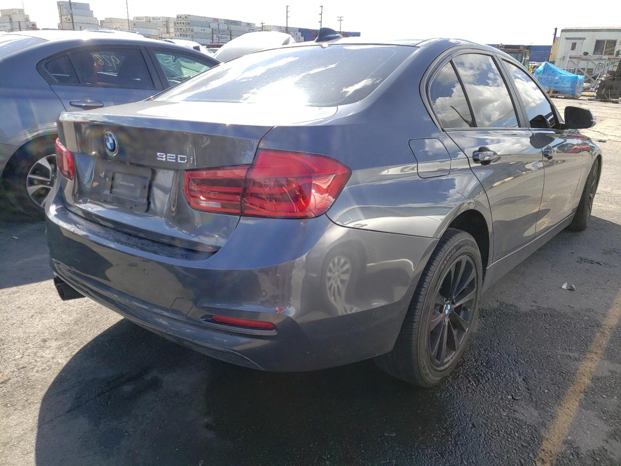 Photo 4 from auction – 2016 BMW 320 I with VIN WBA8E1G5XGNT38026