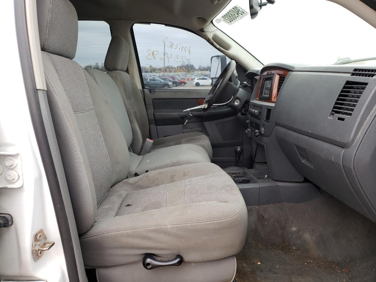 Photo 5 from auction – 2006 DODGE RAM 3500 S with VIN 3D7LX38C56G254466