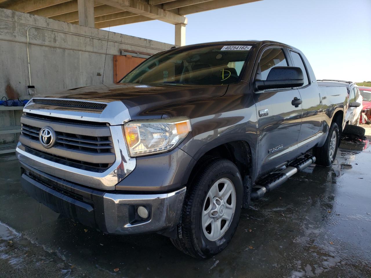 Photo 2 from auction – 2014 TOYOTA TUNDRA DOU with VIN 5TFRY5F10EX148807