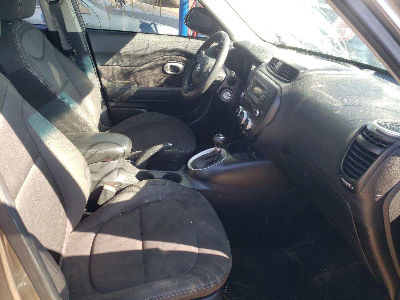 Photo 5 from auction – 2016 KIA SOUL with VIN KNDJN2A28G7362662