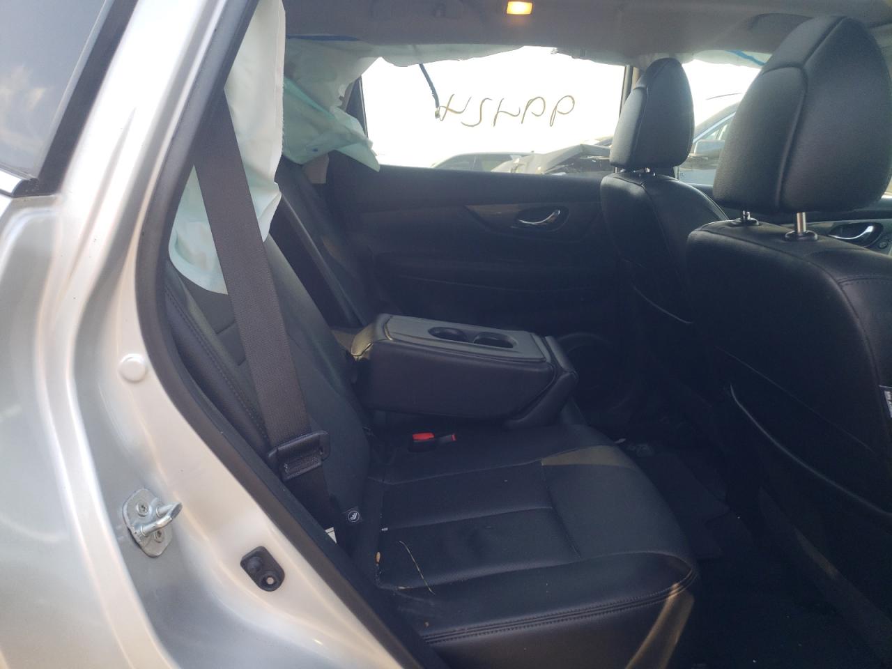 Photo 6 from auction – 2016 NISSAN ROGUE S with VIN 5N1AT2MTXGC851402