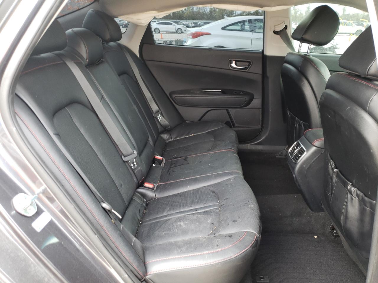 Photo 6 from auction – 2016 KIA OPTIMA SX with VIN 5XXGW4L24GG086553