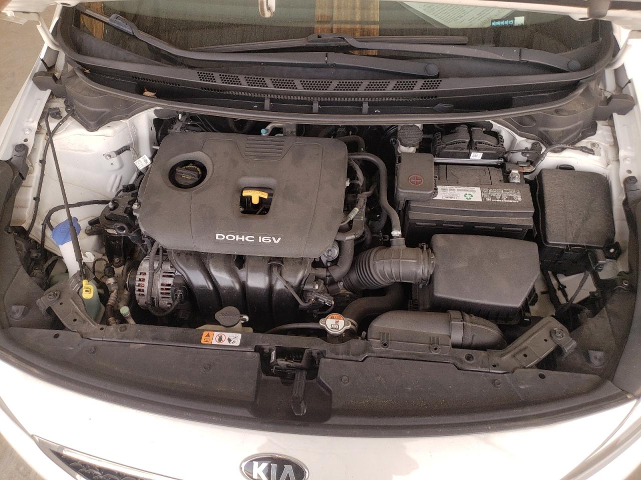 Photo 7 from auction – 2017 KIA FORTE LX with VIN 3KPFK4A72HE107108