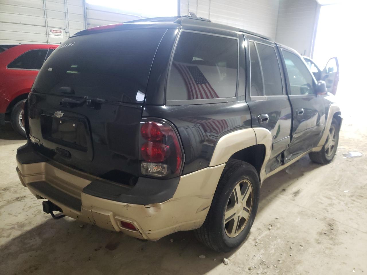 Photo 4 from auction – 2005 CHEVROLET TRAILBLAZE with VIN 1GNDT13SX52242146