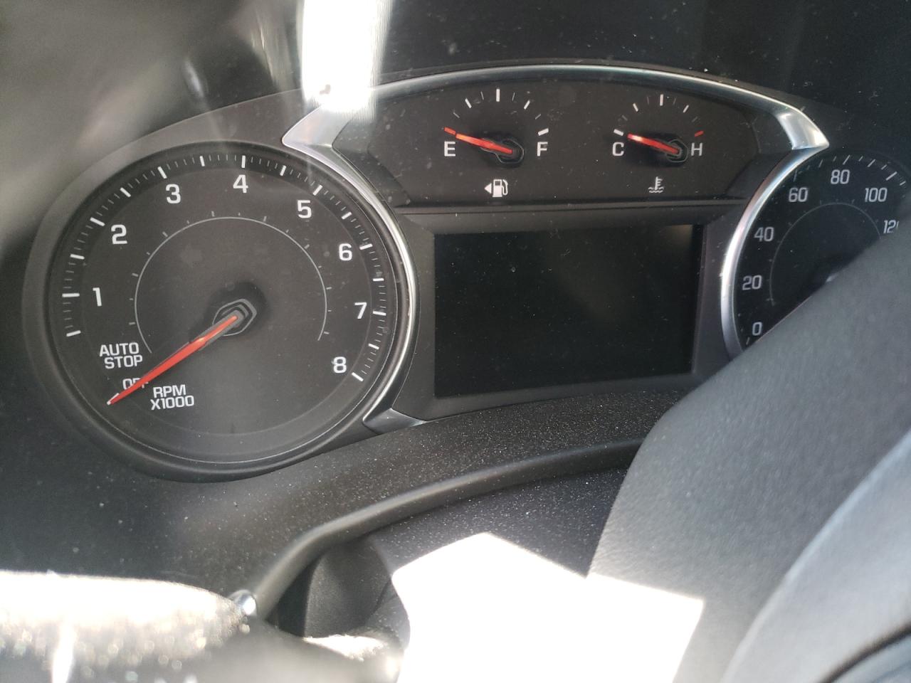 Photo 8 from auction – 2018 CHEVROLET EQUINOX LT with VIN 2GNAXTEX3J6145699