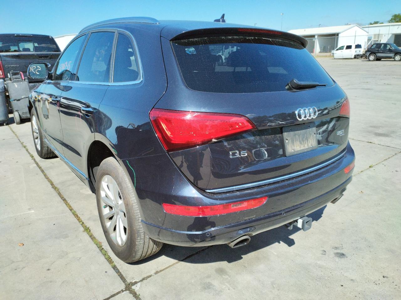 Фото 3 с аукциона – 2015 AUDI Q5 PREMIUM с VIN WA1LFAFP4FA056574