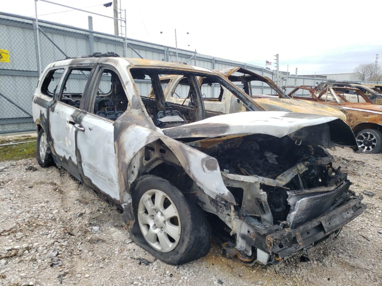 HYUNDAI ENTOURAGE 2007 with VIN KNDMC233076017186 - Photo from auction