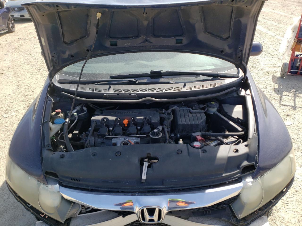 Photo 7 from auction – 2011 HONDA CIVIC LX with VIN 2HGFA1F52BH533323