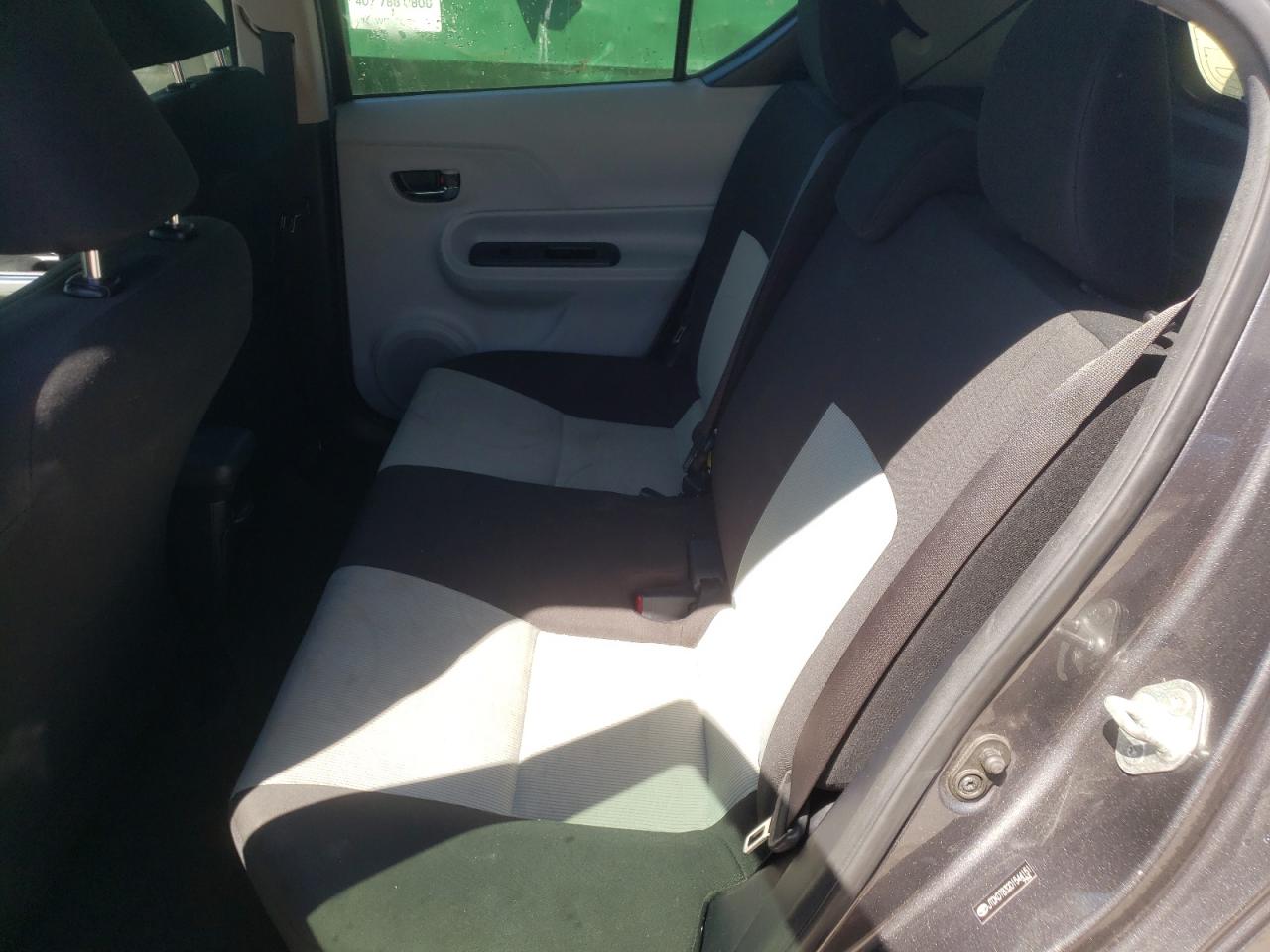 Photo 6 from auction – 2013 TOYOTA PRIUS C with VIN JTDKDTB32D1544151