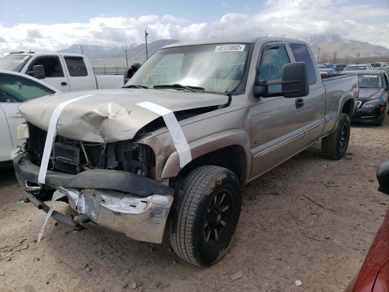 Photo 2 from auction – 2002 GMC SIERRA with VIN 1GTHK29G42E119619