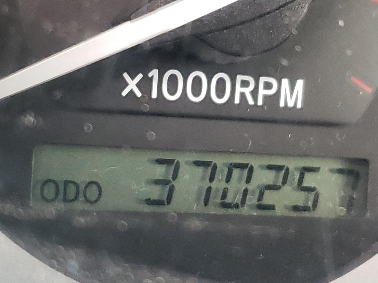 Photo 8 from auction – 2004 TOYOTA SIENNA CE with VIN 5TDZA23CX4S030499