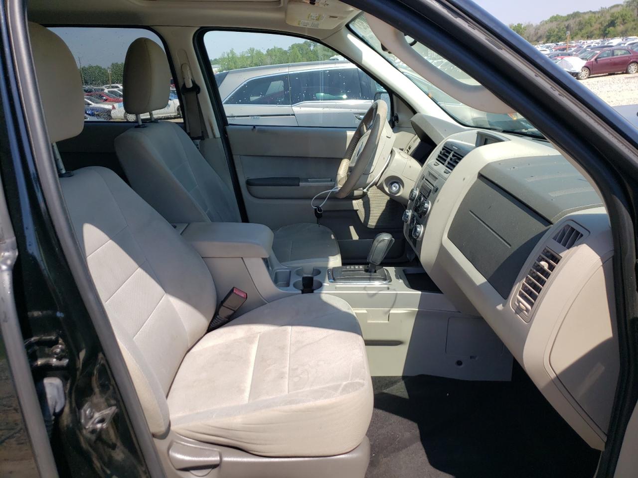 Photo 5 from auction – 2012 FORD ESCAPE XLT with VIN 1FMCU0DG7CKA92933