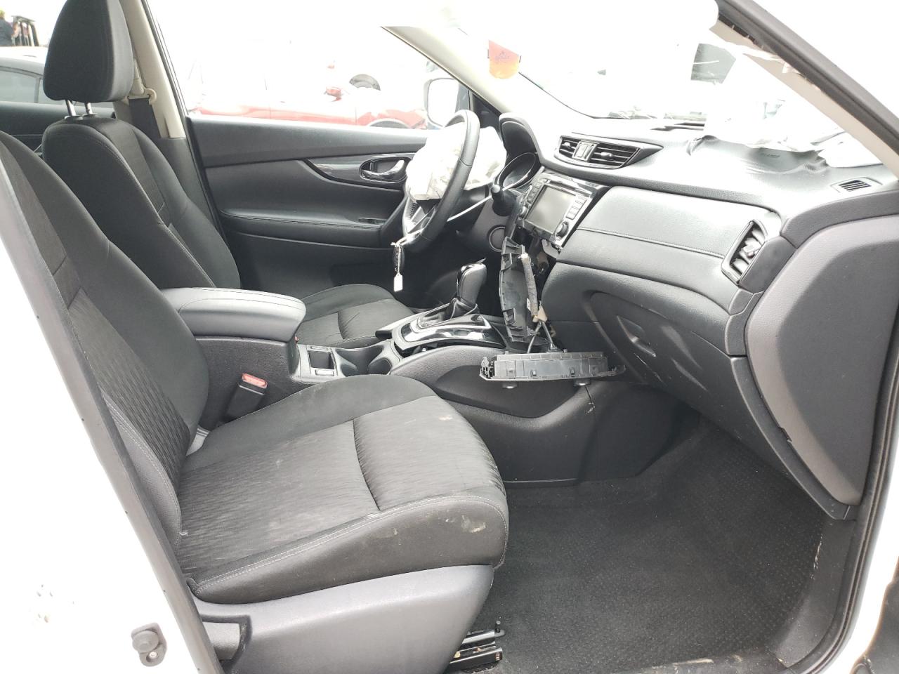 Photo 5 from auction – 2019 NISSAN ROGUE S with VIN KNMAT2MV6KP546499
