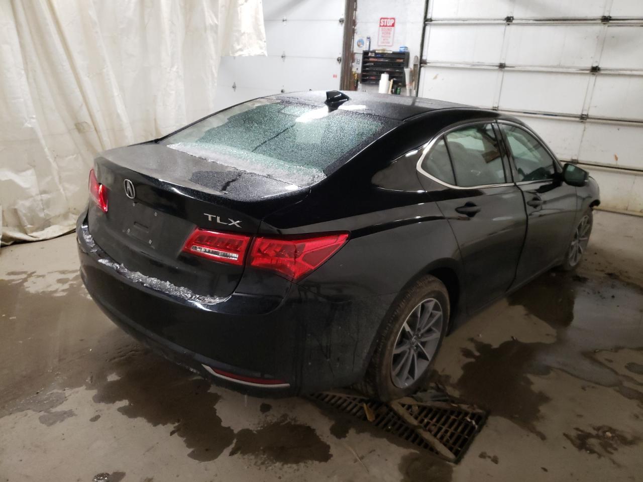 Photo 4 from auction – 2018 ACURA TLX with VIN 19UUB1F35JA010524