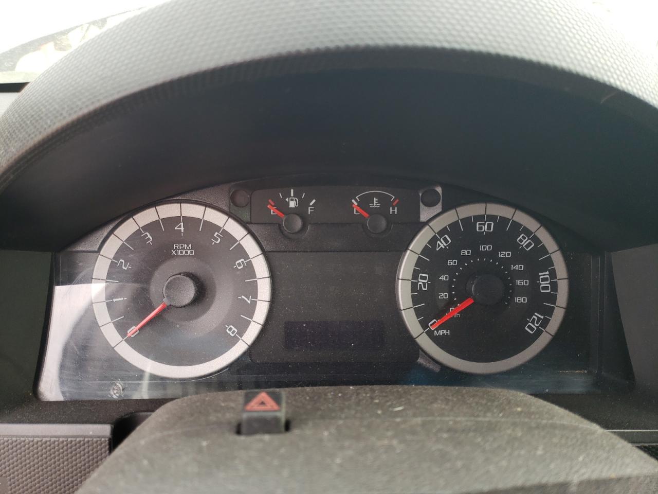 Photo 8 from auction – 2010 FORD ESCAPE LIM with VIN 1FMCU0EG5AKD11187