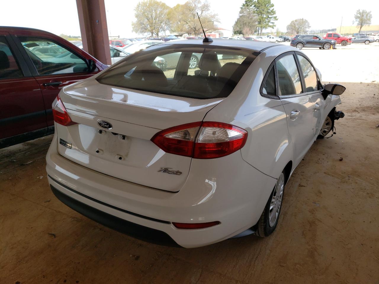 Photo 4 from auction – 2018 FORD FIESTA S with VIN 3FADP4AJ5JM114849