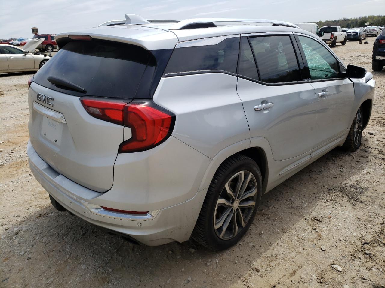 Photo 4 from auction – 2018 GMC TERRAIN DE with VIN 3GKALXEX0JL179241
