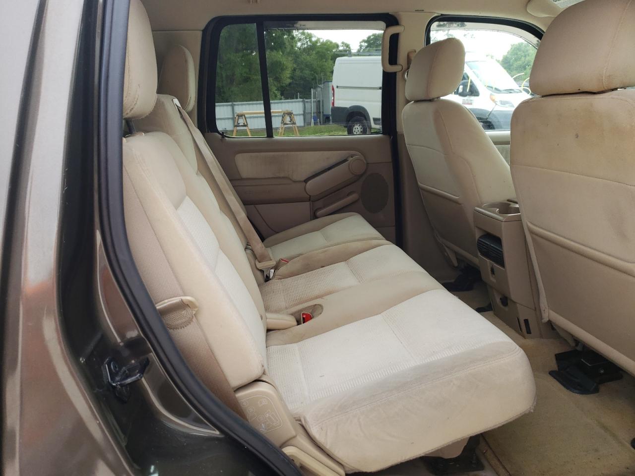 Photo 6 from auction – 2008 FORD EXPLORER X with VIN 1FMEU63E78UA81101