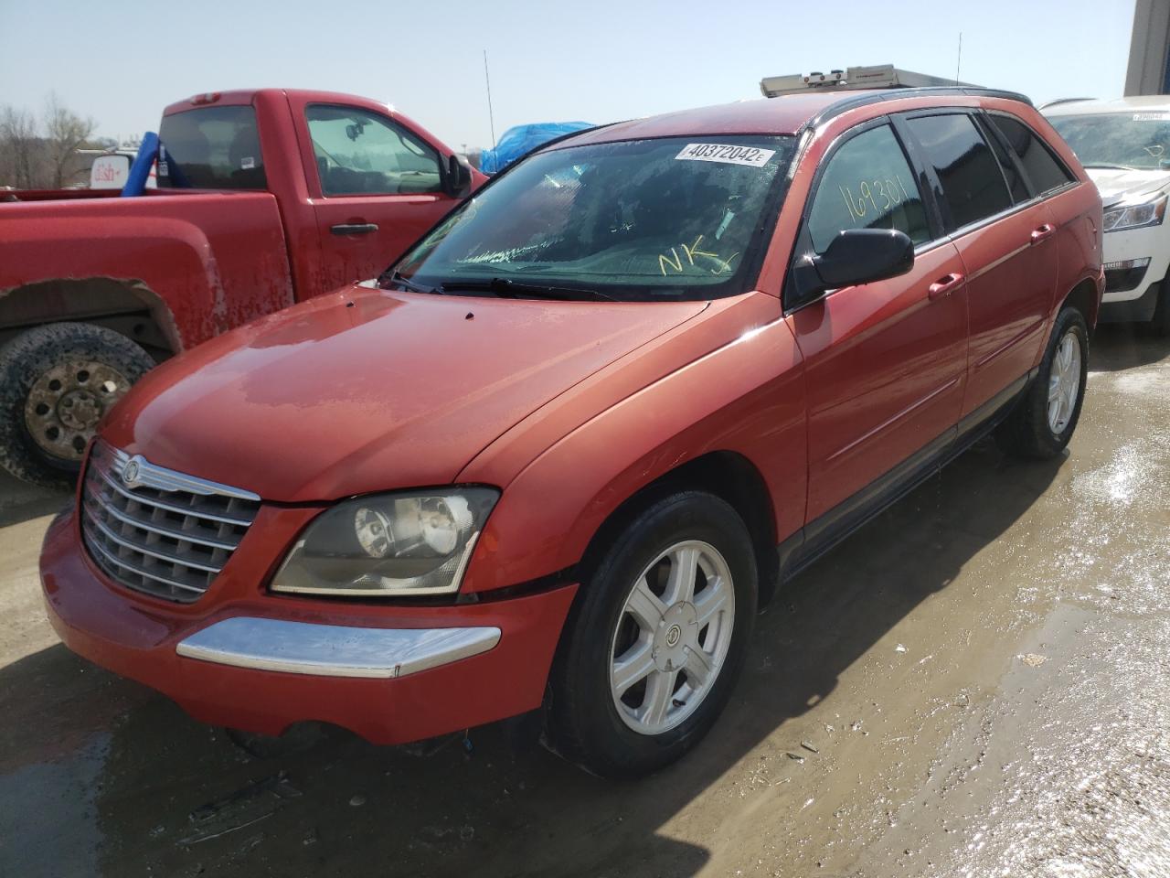 Photo 2 from auction – 2004 CHRYSLER PACIFICA with VIN 2C8GM68434R640601
