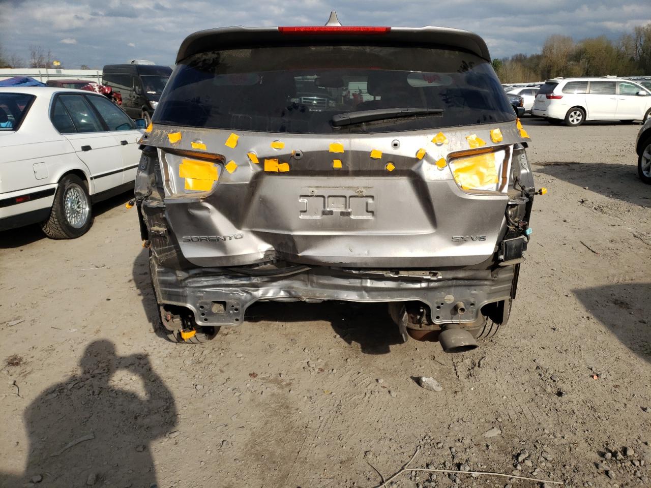 Photo 9 from auction – 2016 KIA SORENTO SX with VIN 5XYPK4A51GG171032