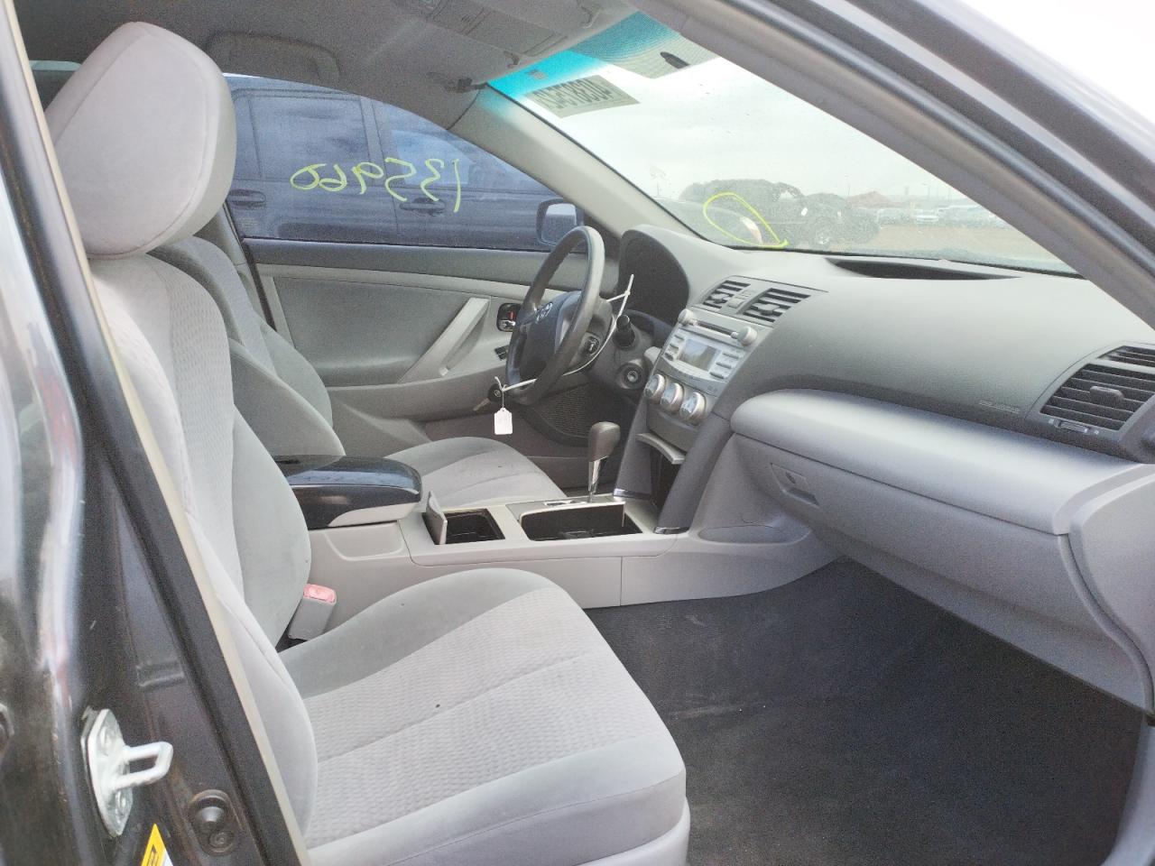 Photo 5 from auction – 2011 TOYOTA CAMRY BASE with VIN 4T1BF3EKXBU148649