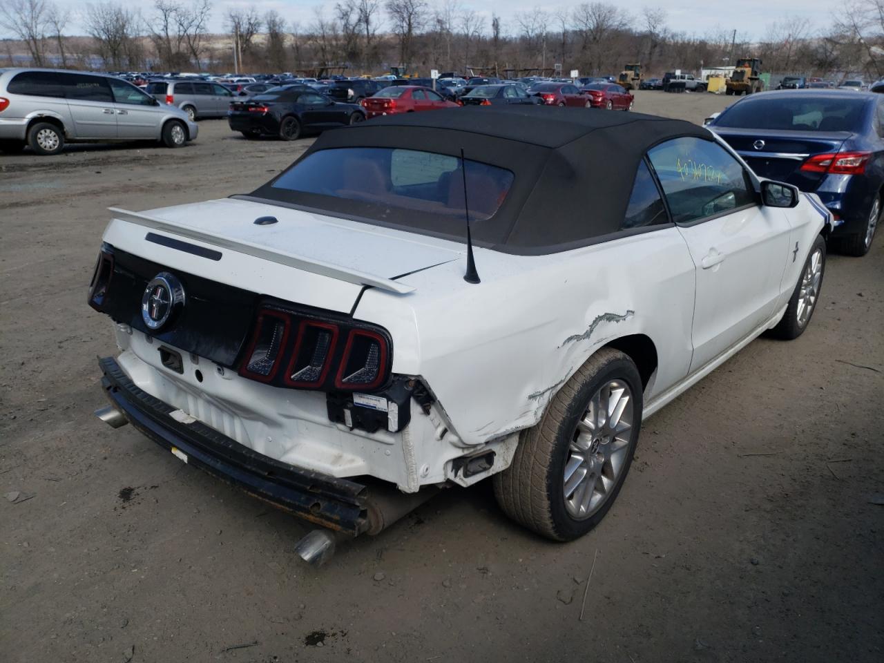 Photo 4 from auction – 2014 FORD MUSTANG with VIN 1ZVBP8EM4E5324056