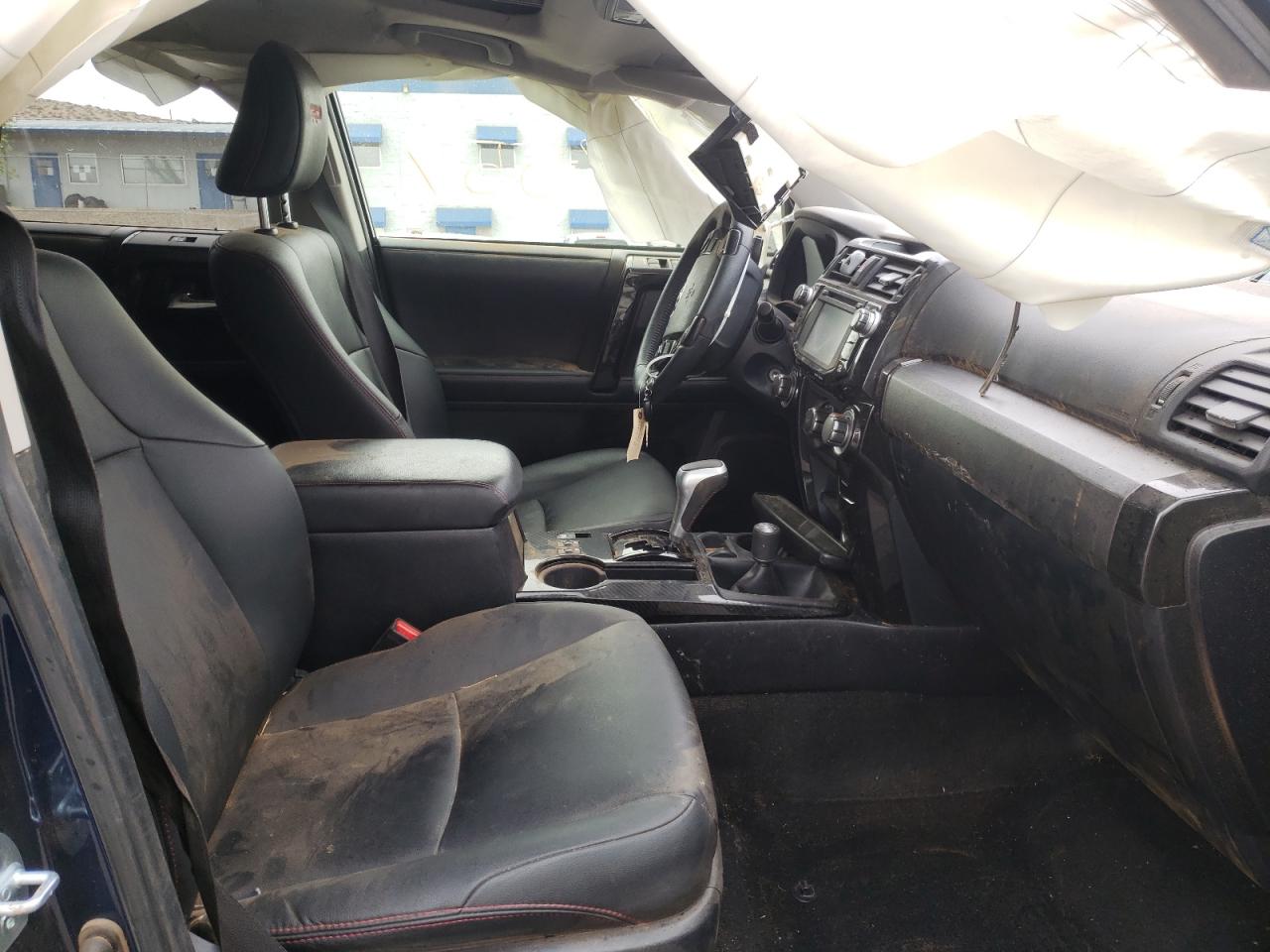 Photo 5 from auction – 2019 TOYOTA 4RUNNER SR with VIN JTEBU5JR0K5734419