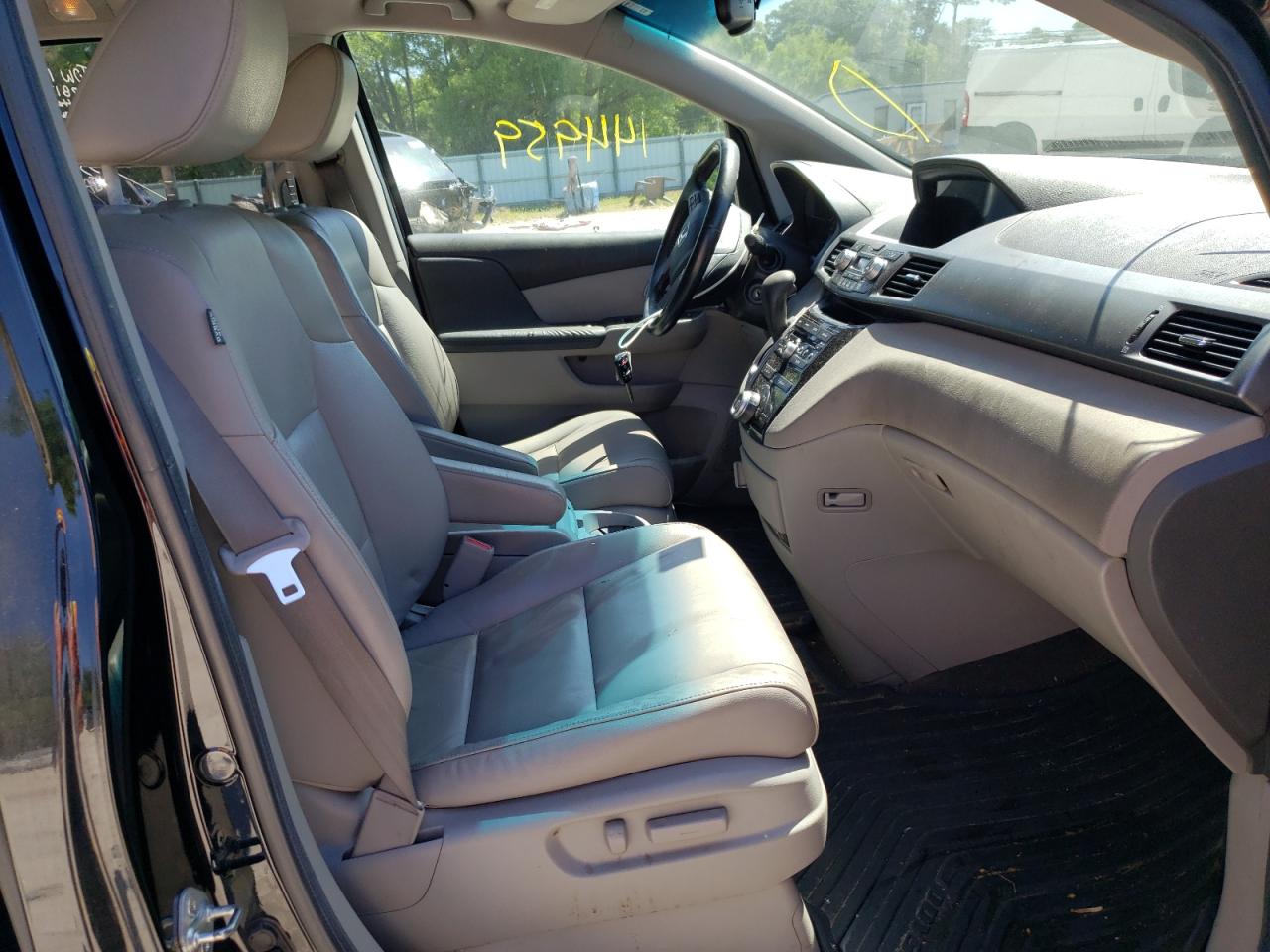 Photo 5 from auction – 2012 HONDA ODYSSEY EX with VIN 5FNRL5H62CB006151